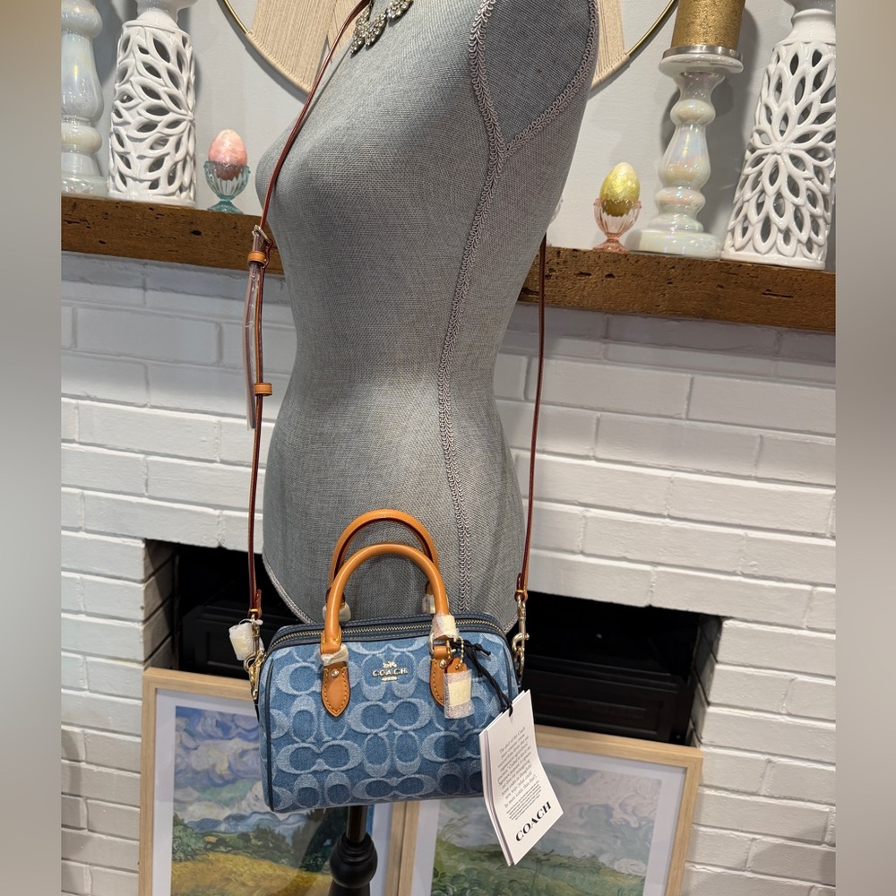 🦋New! Coach! - Picture 7 of 17